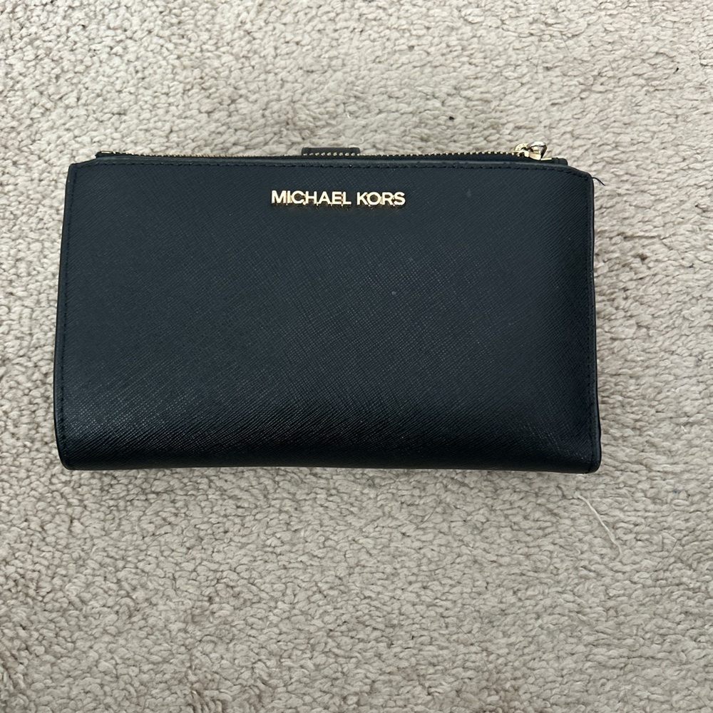 Michael Kors Black Zip Wallet